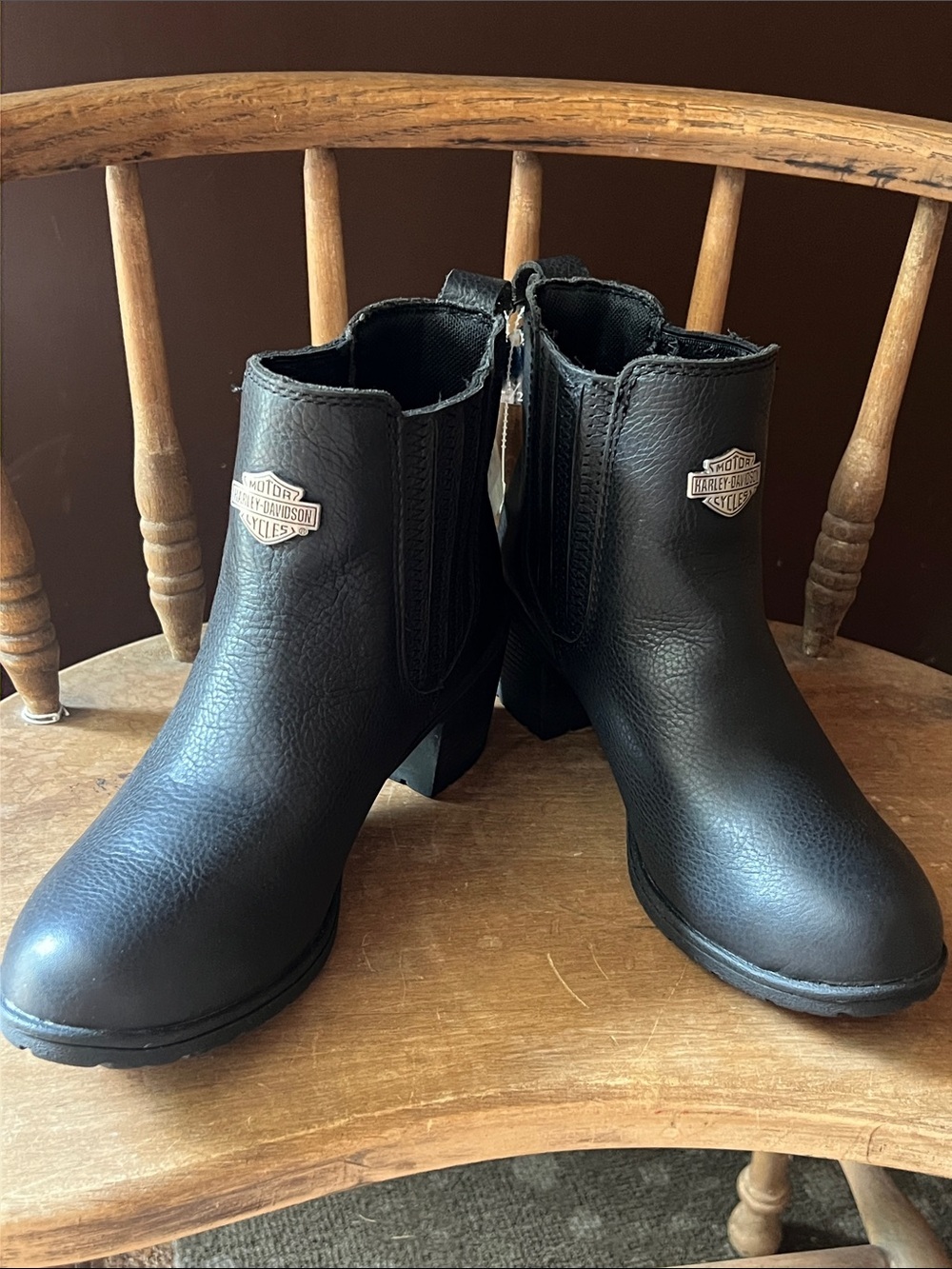 Harley-Davidson NEW Black Ankle Booties with Silver Emblem WT Size 6.5